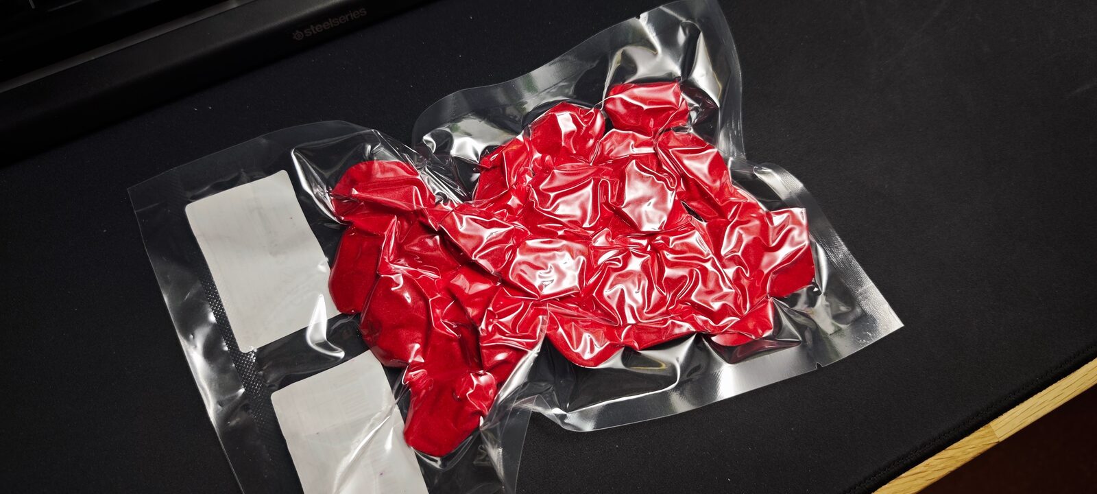 Sachet sous vide contenant les balles compressées
