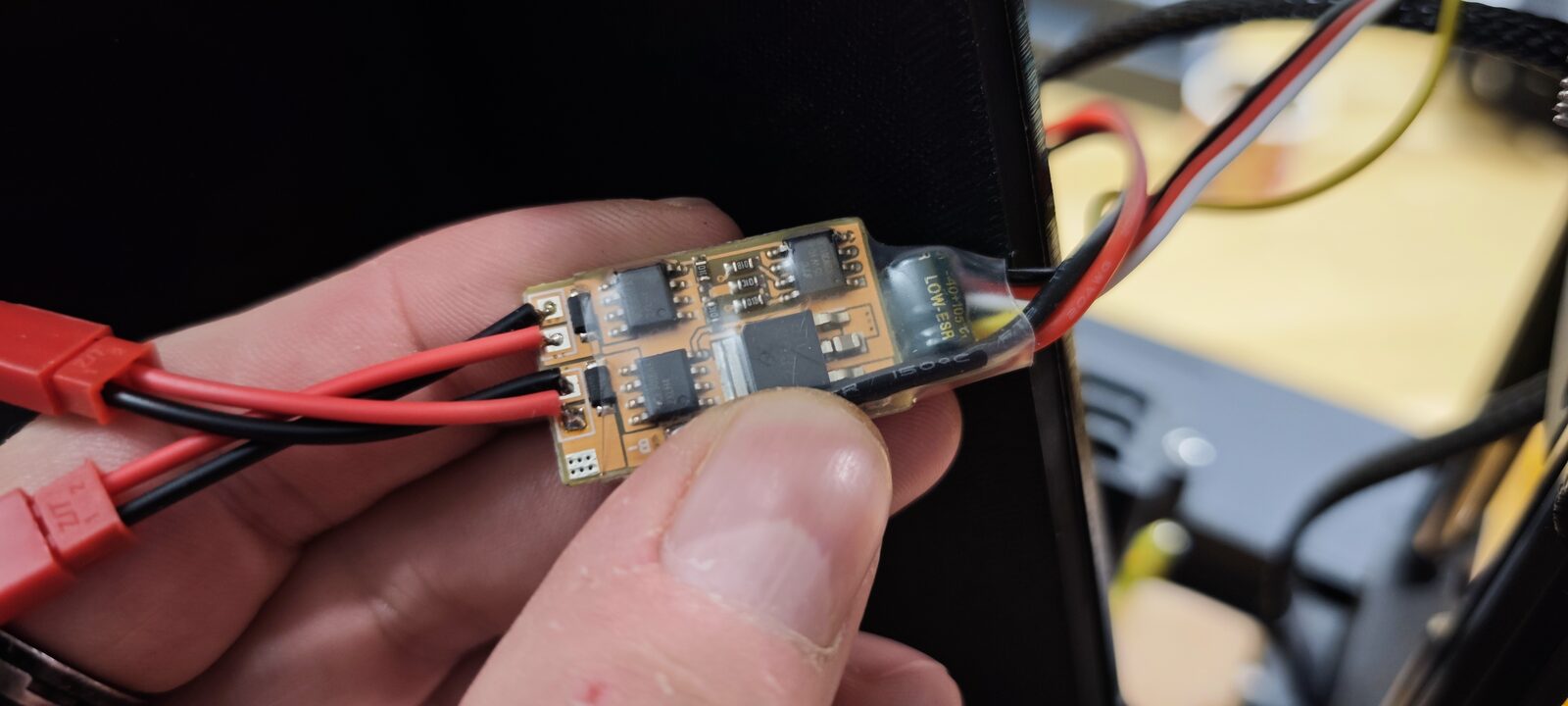 Le driver bimoteur, côté composants