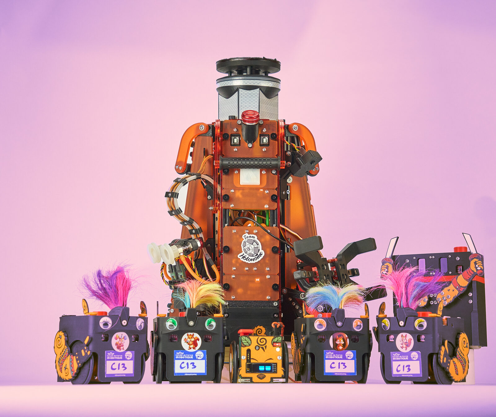 Robot holonome entouré des PAMI 2026